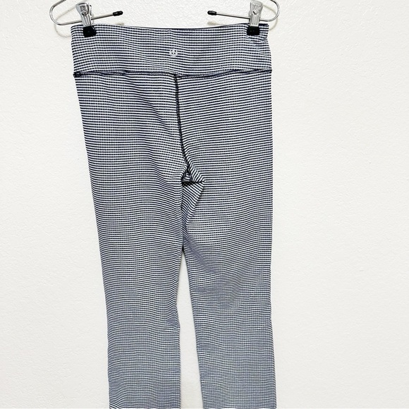 Lululemon Coast To Class Pant *Gingham Inkwell leggings size 4 - Picture 10 of 12